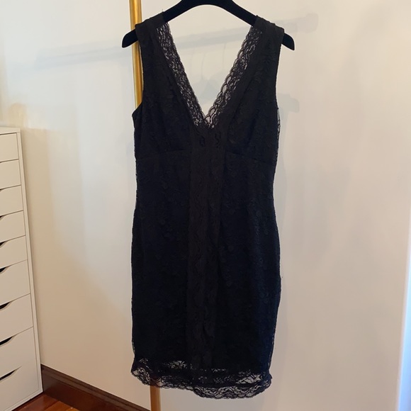 Bebe Lace Dress - Picture 4 of 7
